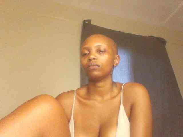 Speeytightpusy1 Live Webcam on BongaCams