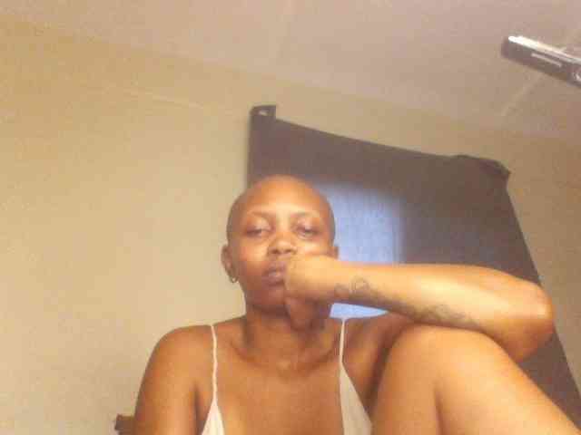 Speeytightpusy1 Live Webcam on BongaCams