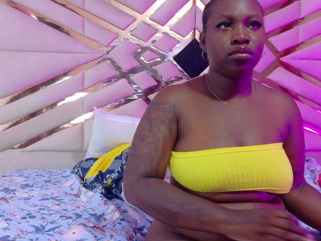 misspaula's BongaCams show and profile