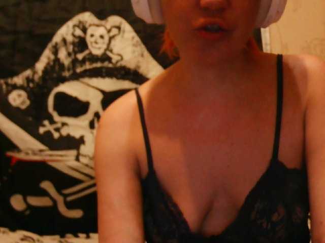 Dashiki11's BongaCams show and profile