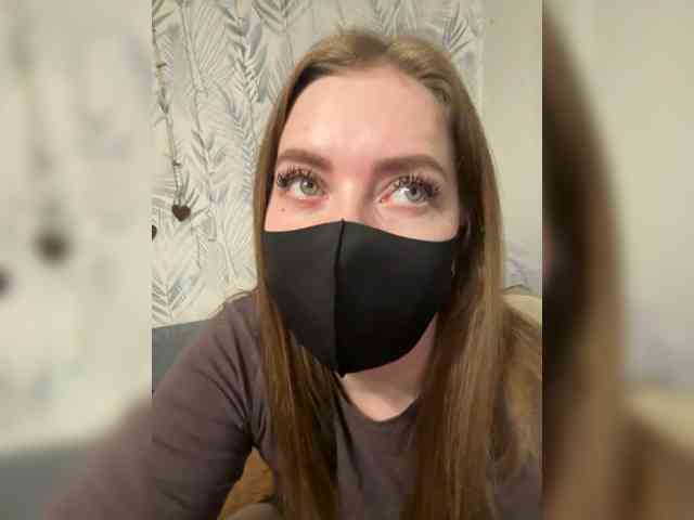 ZeLeNoGlAzAyA30 webcam