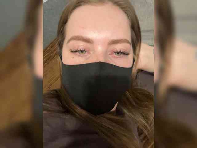 ZeLeNoGlAzAyA30 webcam