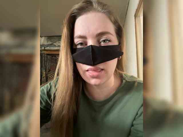 ZeLeNoGlAzAyA30 webcam