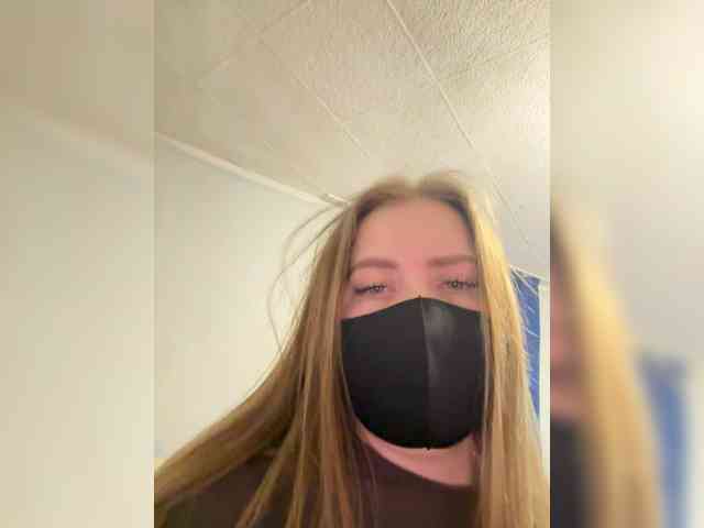 ZeLeNoGlAzAyA30 webcam