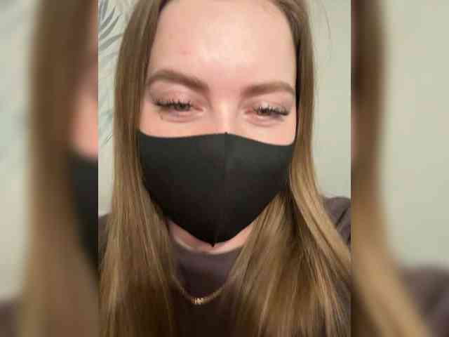 ZeLeNoGlAzAyA30 webcam