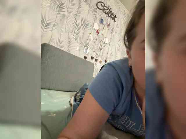 ZeLeNoGlAzAyA30 webcam