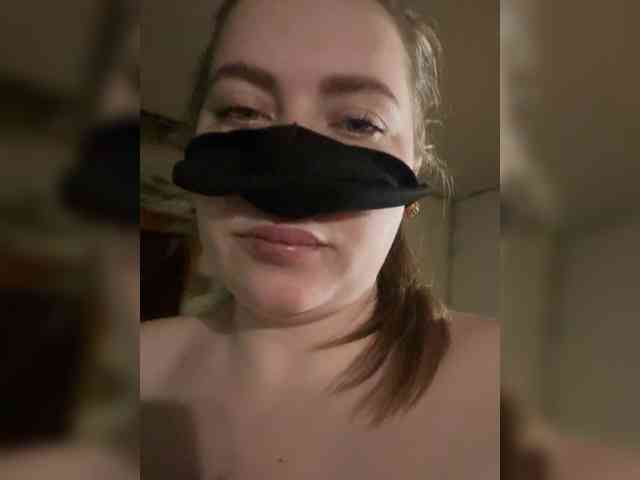 ZeLeNoGlAzAyA30 webcam