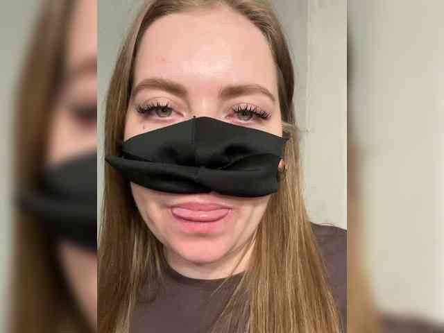 ZeLeNoGlAzAyA30 webcam