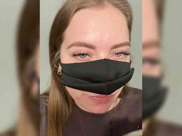 ZeLeNoGlAzAyA30 webcam