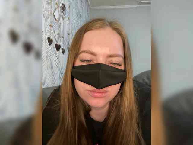 ZeLeNoGlAzAyA30 webcam