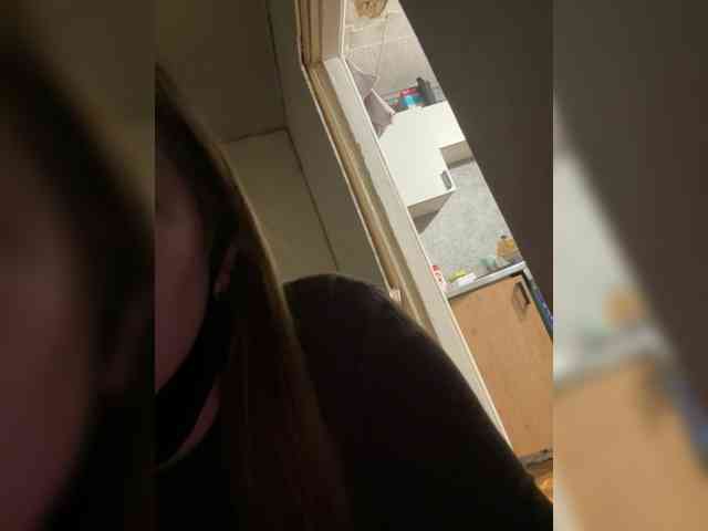 ananas-ika Live Webcam on BongaCams