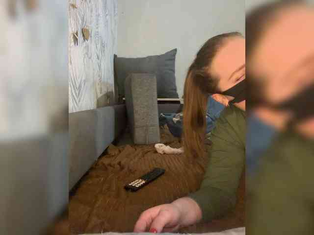 ZeLeNoGlAzAyA30 webcam