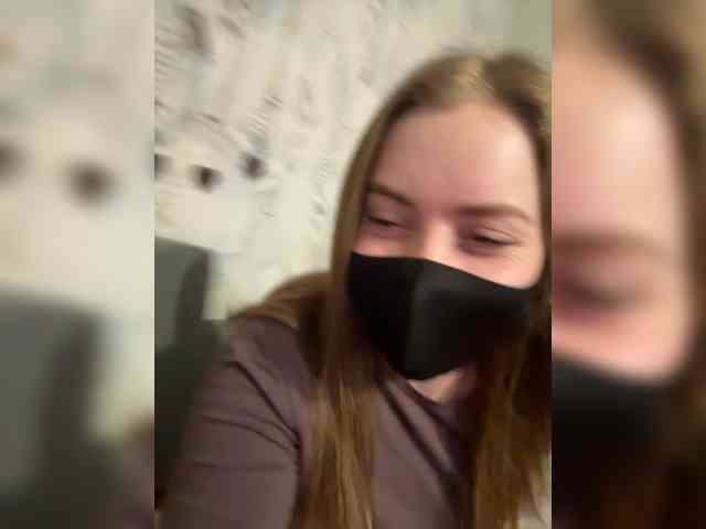 ZeLeNoGlAzAyA30 webcam