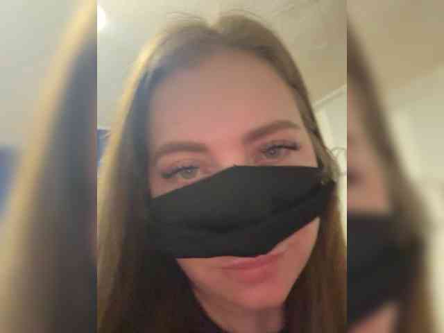 ZeLeNoGlAzAyA30 webcam