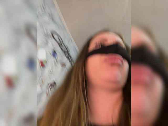 ZeLeNoGlAzAyA30 webcam