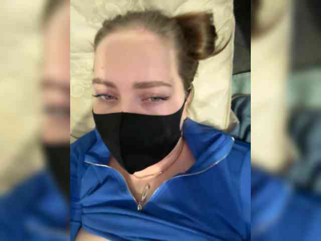 ZeLeNoGlAzAyA30 webcam