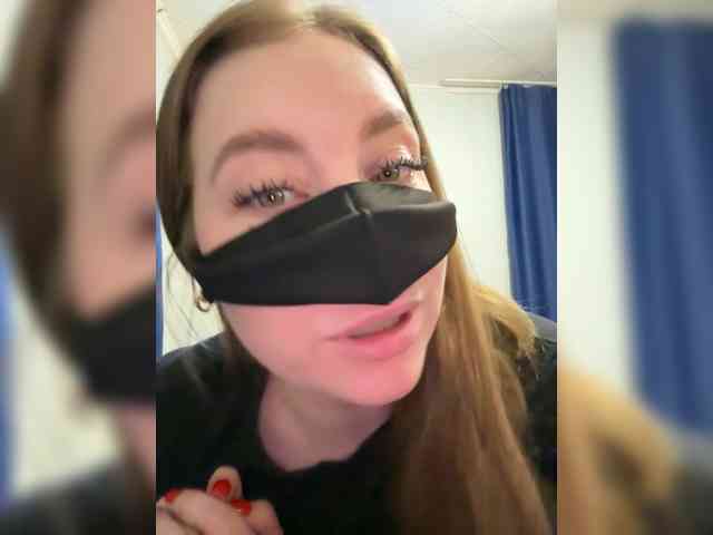 ZeLeNoGlAzAyA30 webcam