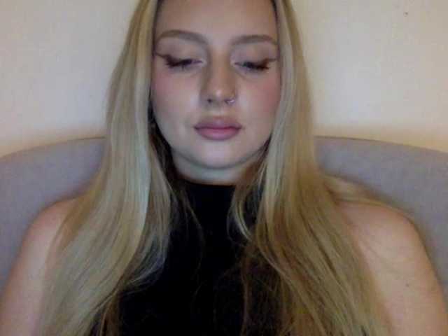 Maya Desire (MayaDesire)