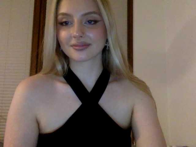 MayaDesire's BongaCams show and profile