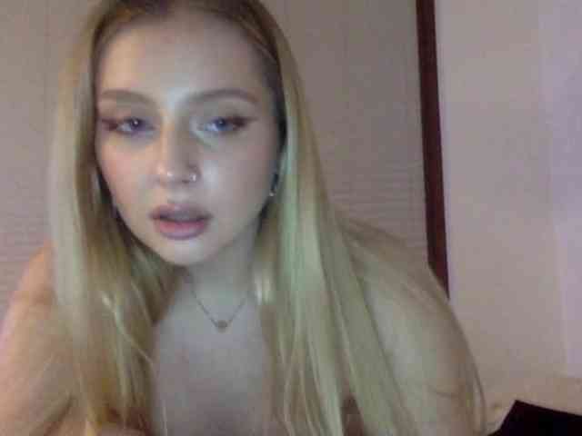 MayaDesire Live Webcam on BongaCams