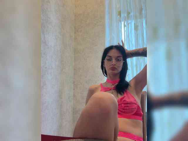 SwettyLizzy Live Webcam on BongaCams