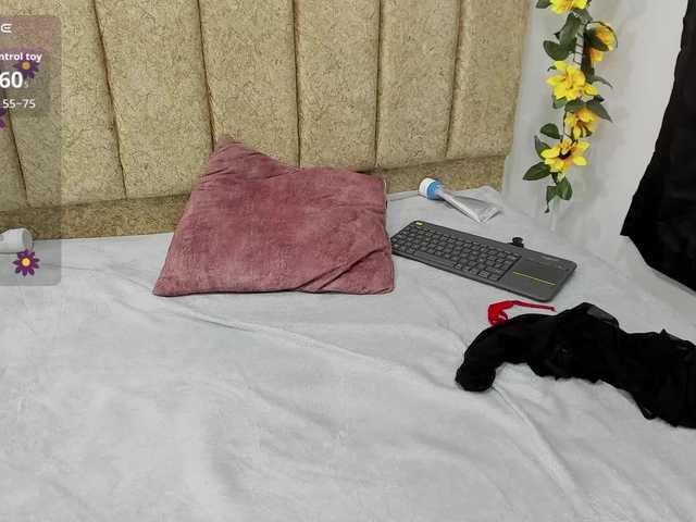 julieth-selene's BongaCams show and profile