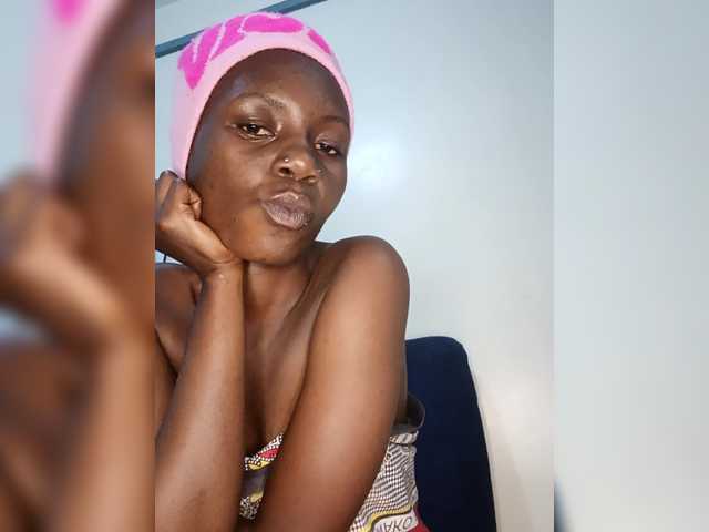 Goddessmagda's BongaCams show and profile