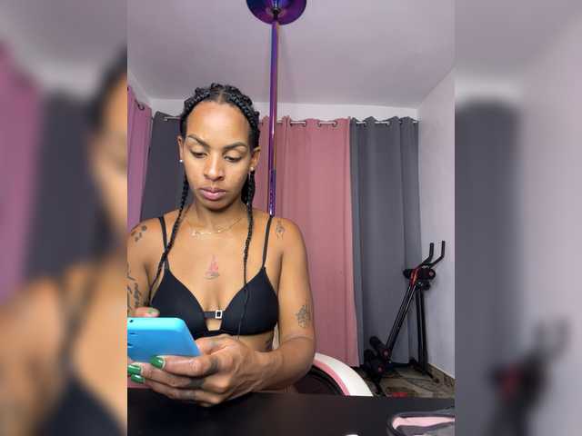 Jxxxa2's BongaCams show and profile