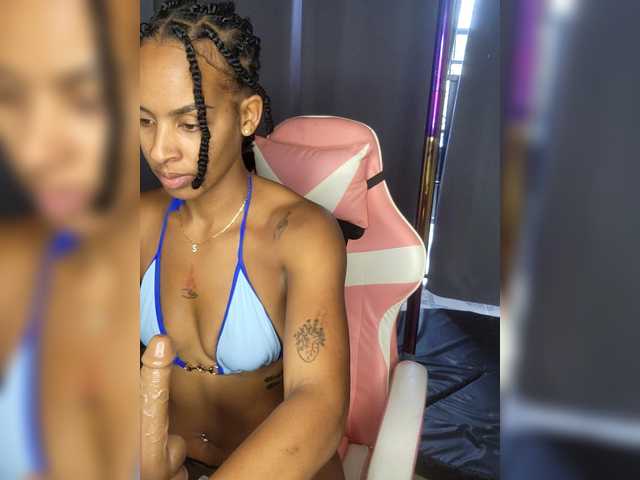 Jxxxa2's BongaCams show and profile