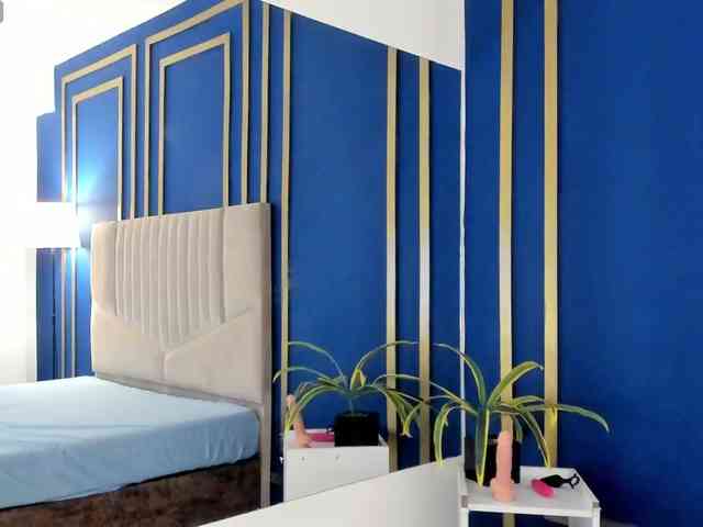 Karina-Towers webcam