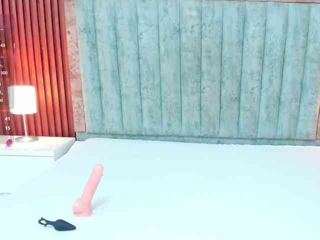 Karina-Towers webcam