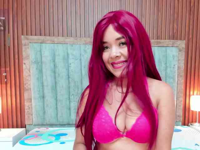 Karina-Towers webcam