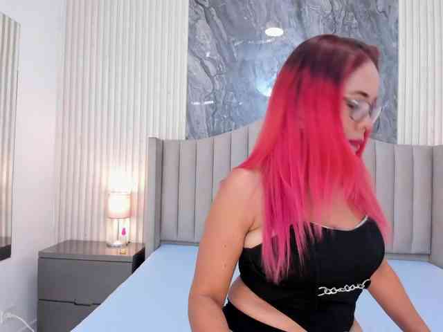 Karina-Towers webcam