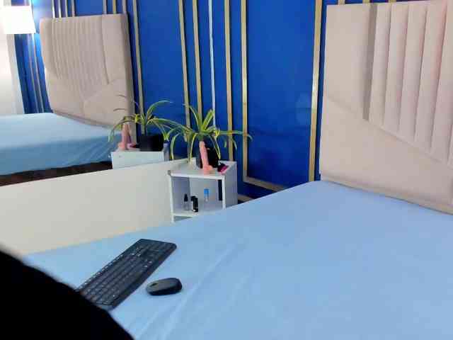 Karina-Towers webcam