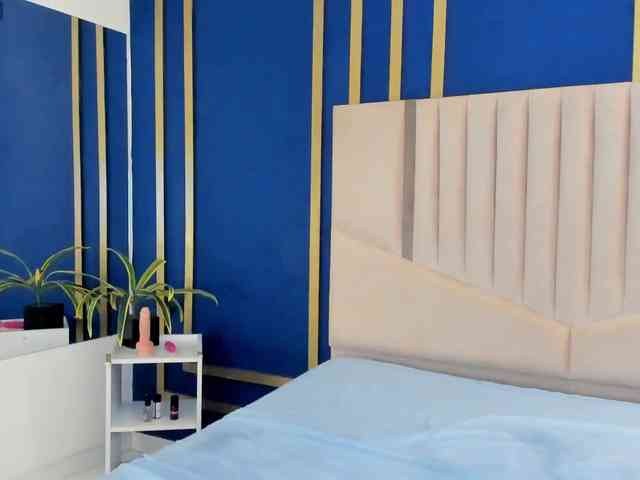 Karina-Towers webcam