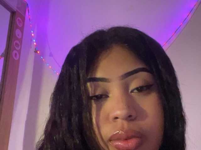 SirenaSweet's BongaCams show and profile