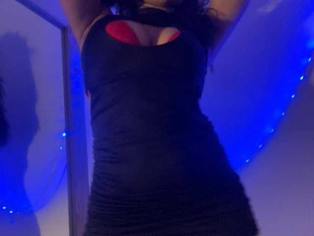 SirenaSweet's BongaCams show and profile