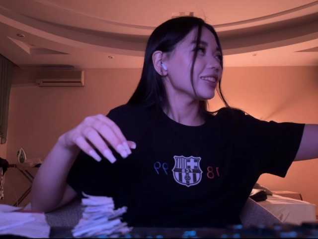konfetkamarmeladkaa's BongaCams show and profile