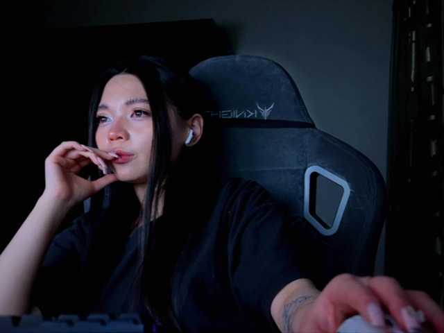 konfetkamarmeladkaa's BongaCams show and profile