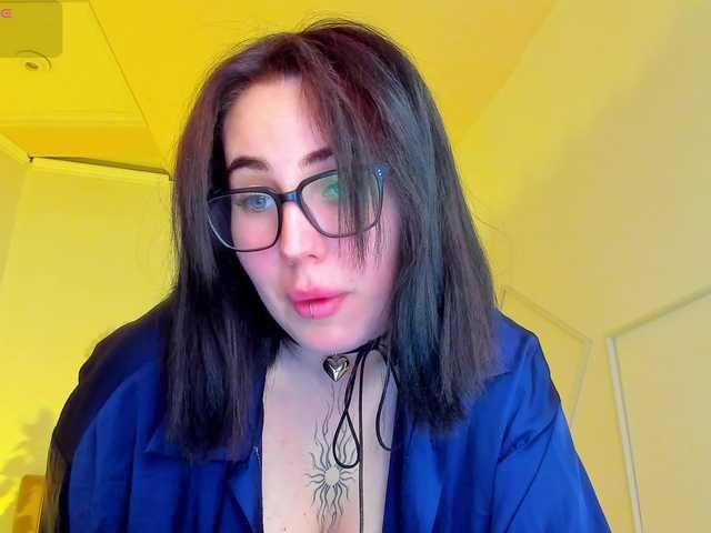 Olivia-ice's BongaCams show and profile