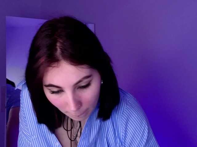 Olivia-ice's BongaCams show and profile