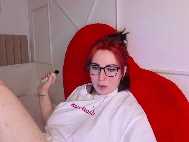 Olivia-ice's BongaCams show and profile