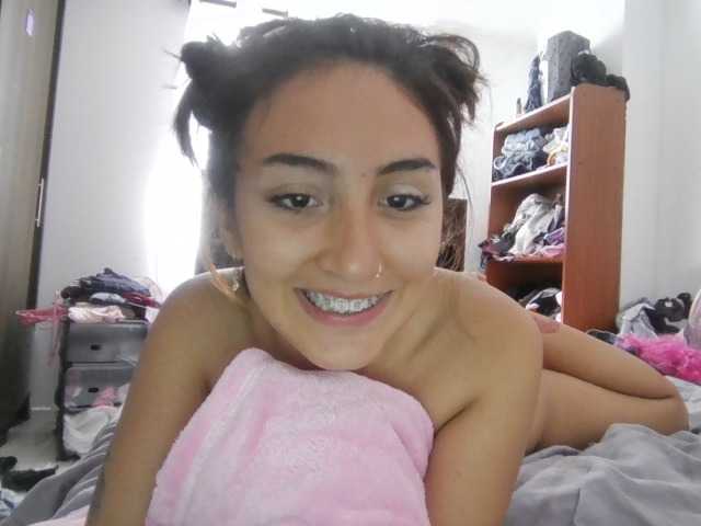 KayLov's BongaCams show and profile