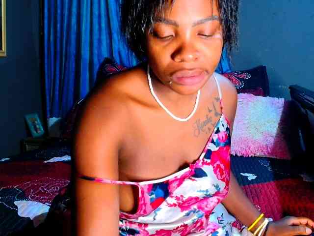 Wildeduction24xxx webcam