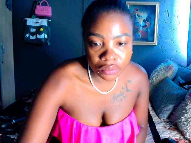 Wildeduction24xxx webcam