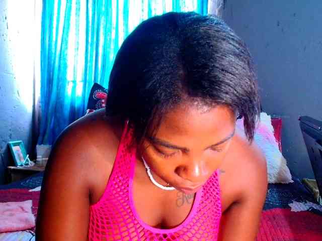 Wildeduction24xxx webcam