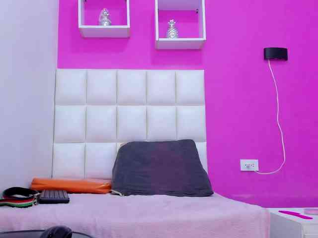 Kimberly-hot69- webcam