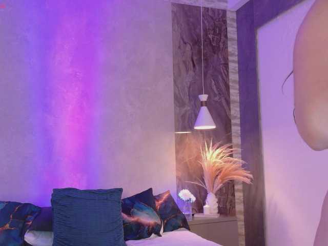 HannahPrada live cam profile