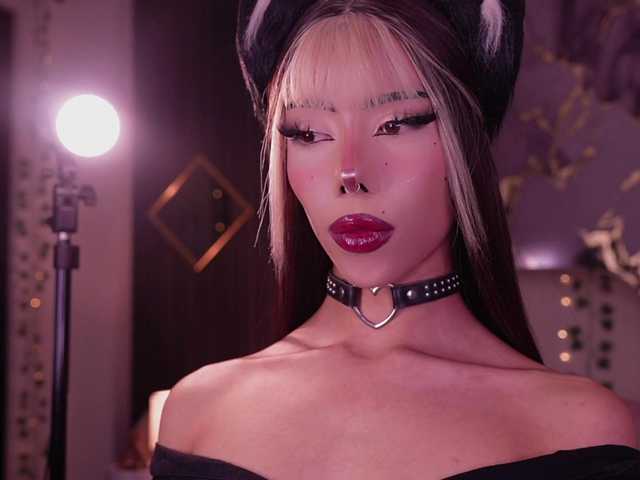 SoidaiMiu's BongaCams show and profile