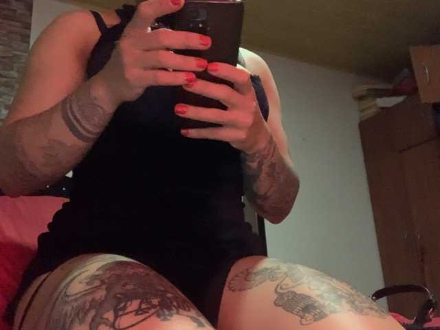 MishelleZakii free chat on liveonude